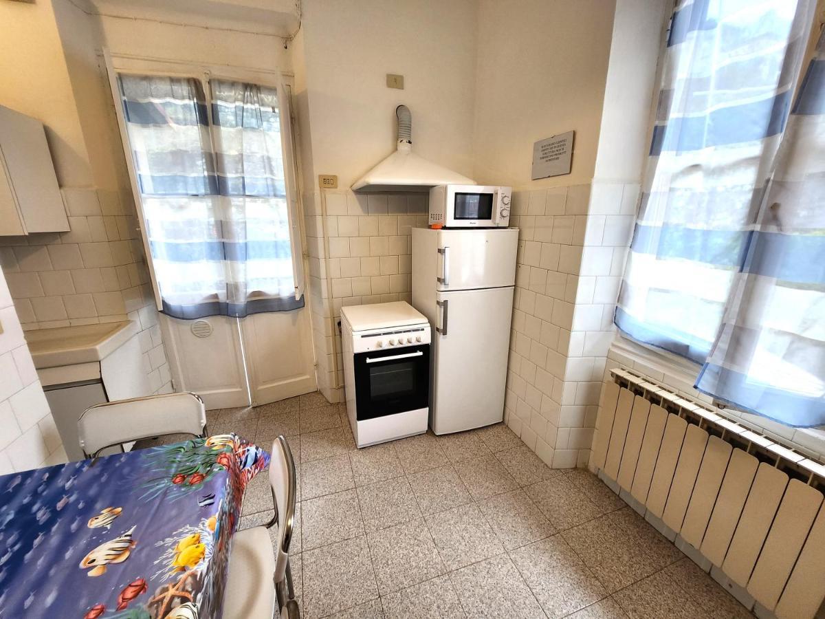 Appartamento Raggio Di Sole 莱万托 外观 照片